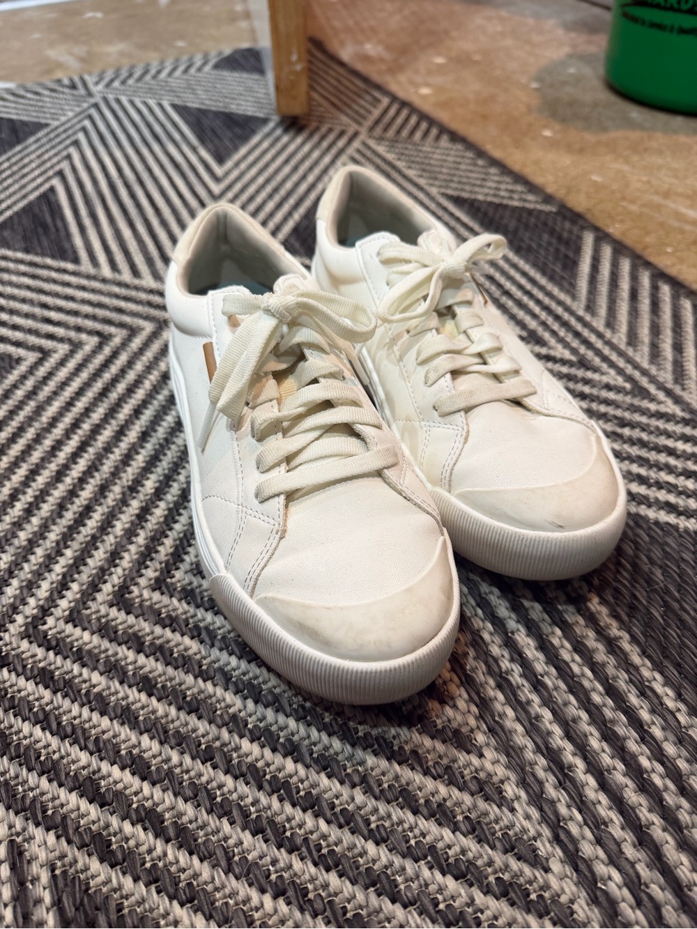 Dr. Scholl's White Sneaker
